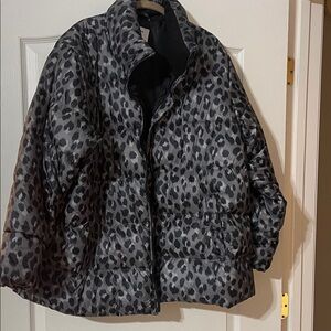 Old Navy Gray Leopard Print Puffer Jacket